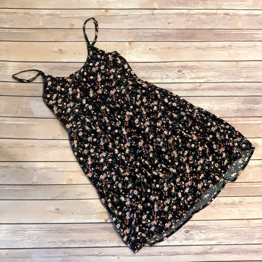 Black & Floral Socialite Summer Dress